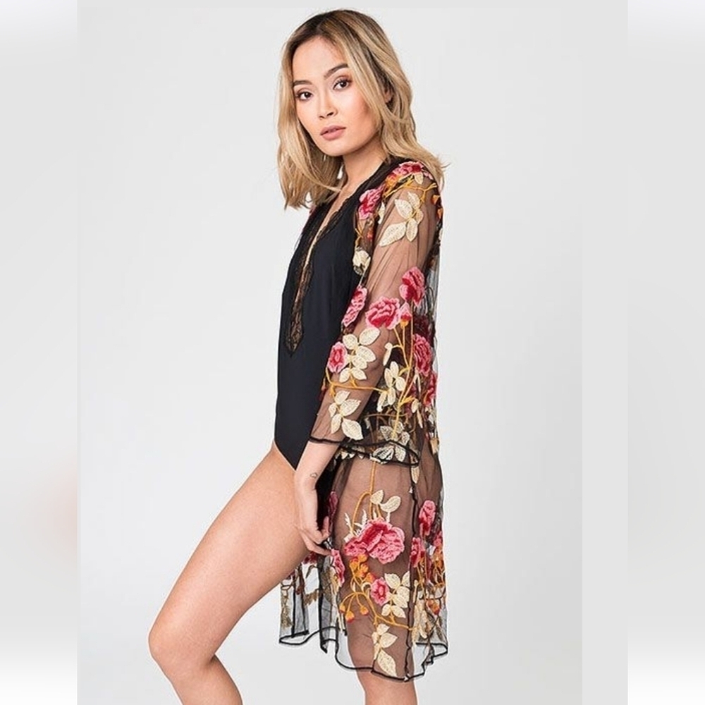🌟 Pia Rossini Kemara floral kimono beach cover up size small medium NWT